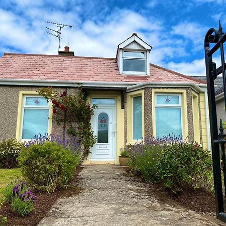 Rose Cottage: Delightful 4 Bedroom Detached Home Portrush Kültér fotó