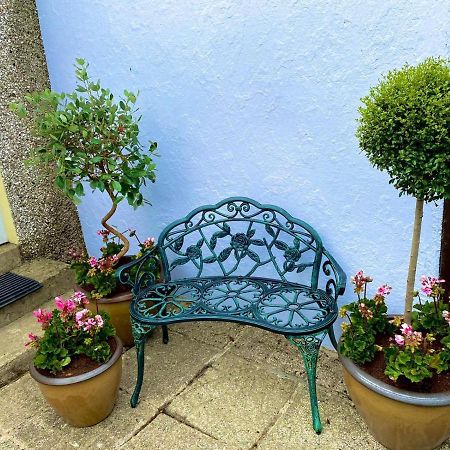 Rose Cottage: Delightful 4 Bedroom Detached Home Portrush Kültér fotó